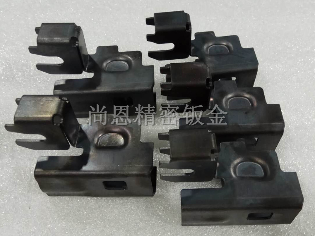 冷板，鍍鋅板，下料，折彎，噴粉，烤漆鈑金件